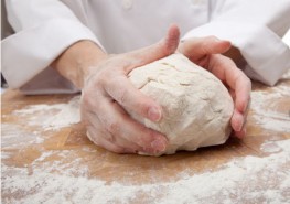 Démonstration de façonnage de la pâte à pain